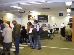 Photo des stands et visiteurs du salon 