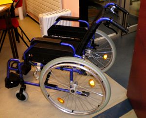 photo du fauteuil pyro en bleu lors de l'essai à Hacavie