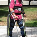 Photo du rewalk en utilisation dans la rue